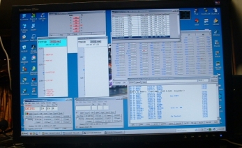 N1MM can occupy a lot of display windows